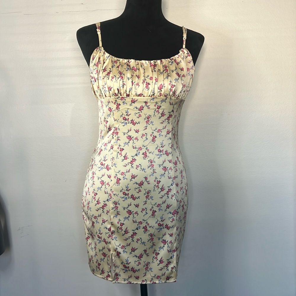 forever 21 satin yellow floral spring summer dress size small pink blue